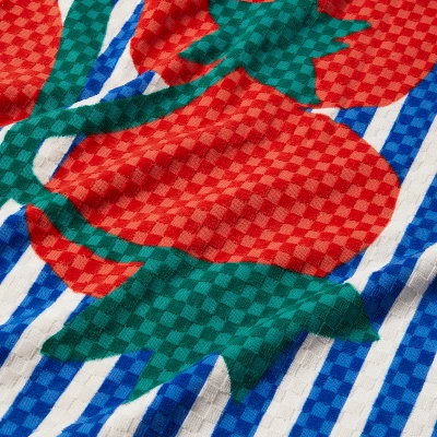 Tomato Beach Towel - Room Essentials™ 2 Tomato Beach Towel - Room Essentials™ - Image 2