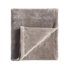 5pc King Geo Reversible Decorative Comforter Set With Throw Black/Gray - Room Essentials™ 12 5pc King Geo Reversible Decorative Comforter Set With Throw Black/Gray - Room Essentials™ -Room Essentials GUEST 9243f825 0f83 4e25 ac1f 1021b8de305a