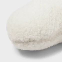 Squiggle Decorative Throw Pillow Ivory - Room Essentials™ 5 Squiggle Decorative Throw Pillow Ivory - Room Essentials™ -Room Essentials GUEST fe2cf866 b710 4f7f abac 5d63f84ceb69